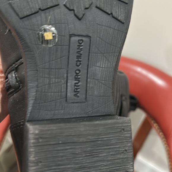 Arturo Chiang leather boots size 10 - Picture 3 of 5